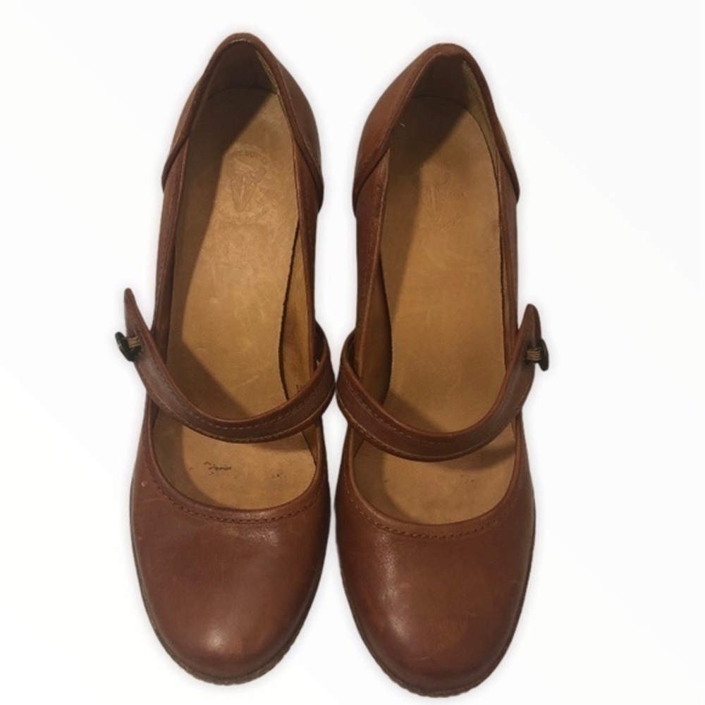 Frye weathered leather brown shoes